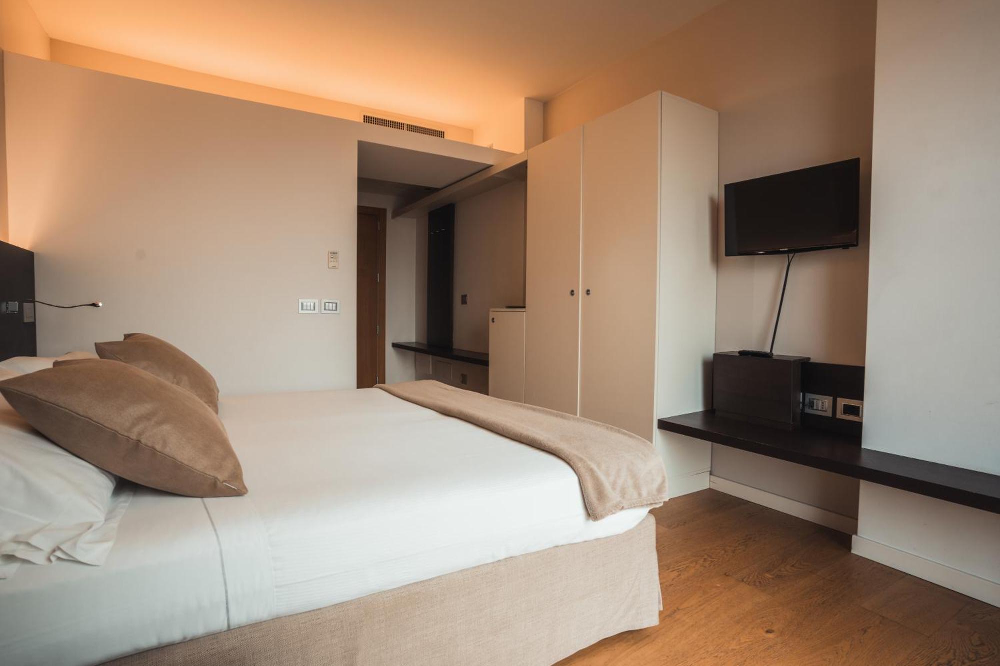 Mod 05 Bike Hotel Сандра Экстерьер фото