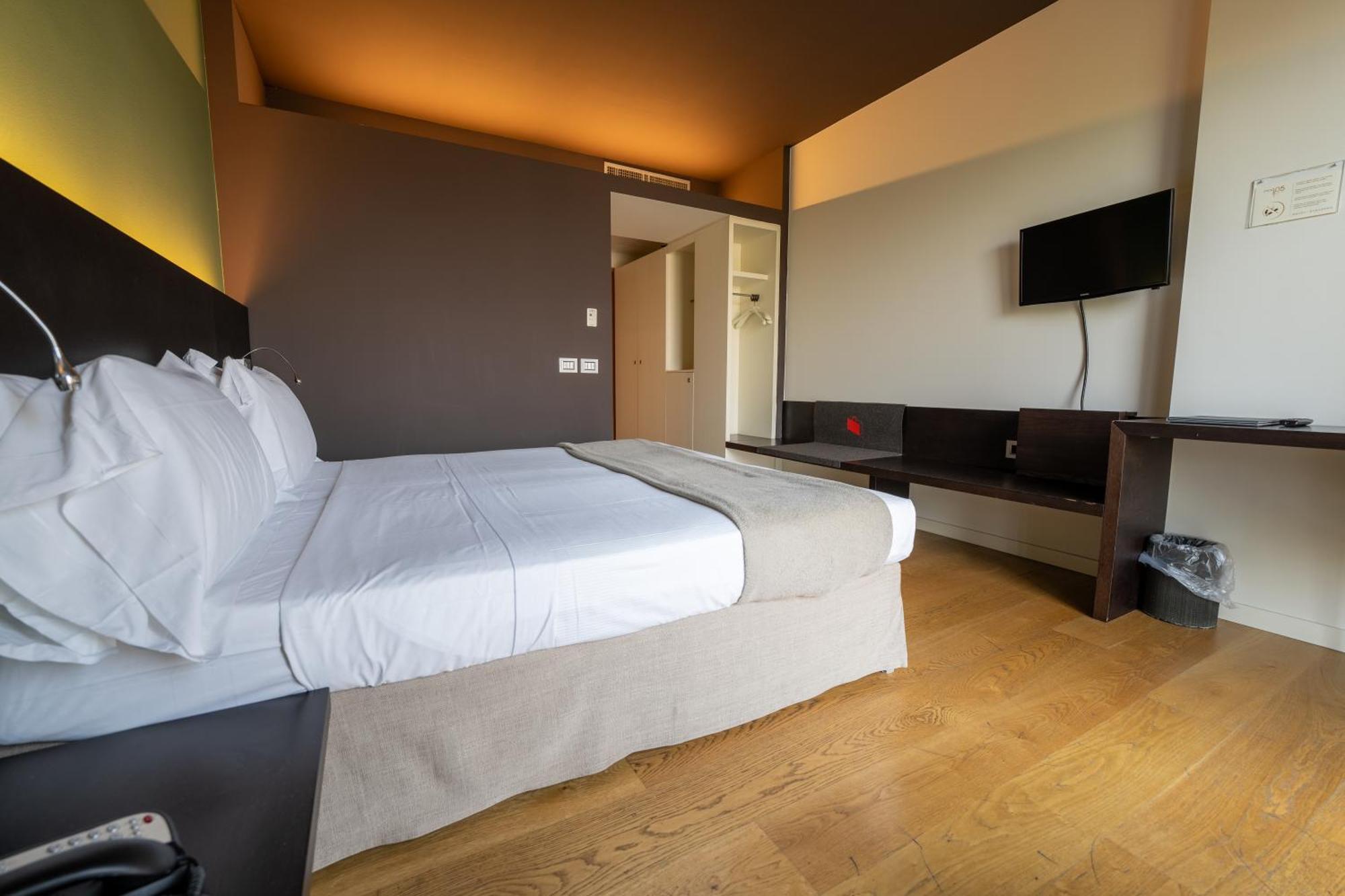 Mod 05 Bike Hotel Сандра Экстерьер фото